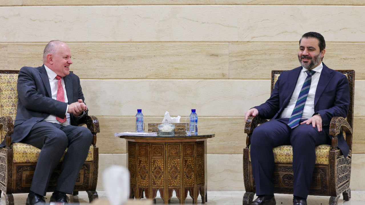 وزير الخارجية والمغتربين السيد أسعد حسن الشيباني يلتقي في دمشق فريق التقييم الإستراتيجي المتكامل للأمم المتحدة