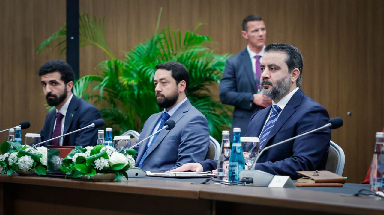 وزير الخارجية والمغتربين السيد أسعد حسن الشيباني يلتقي في مدينة أنطاليا التركية وزير خارجية الولايات المتحدة الأمريكية السيد ماركو روبيو