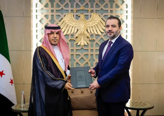 استقبل وزير الخارجية والمغتربين السيد أسعد حسن الشيباني اليوم في العاصمة دمشق سفير المملكة العربية السعودية لدى الجمهورية العربية السورية د. فيصل المجفل
