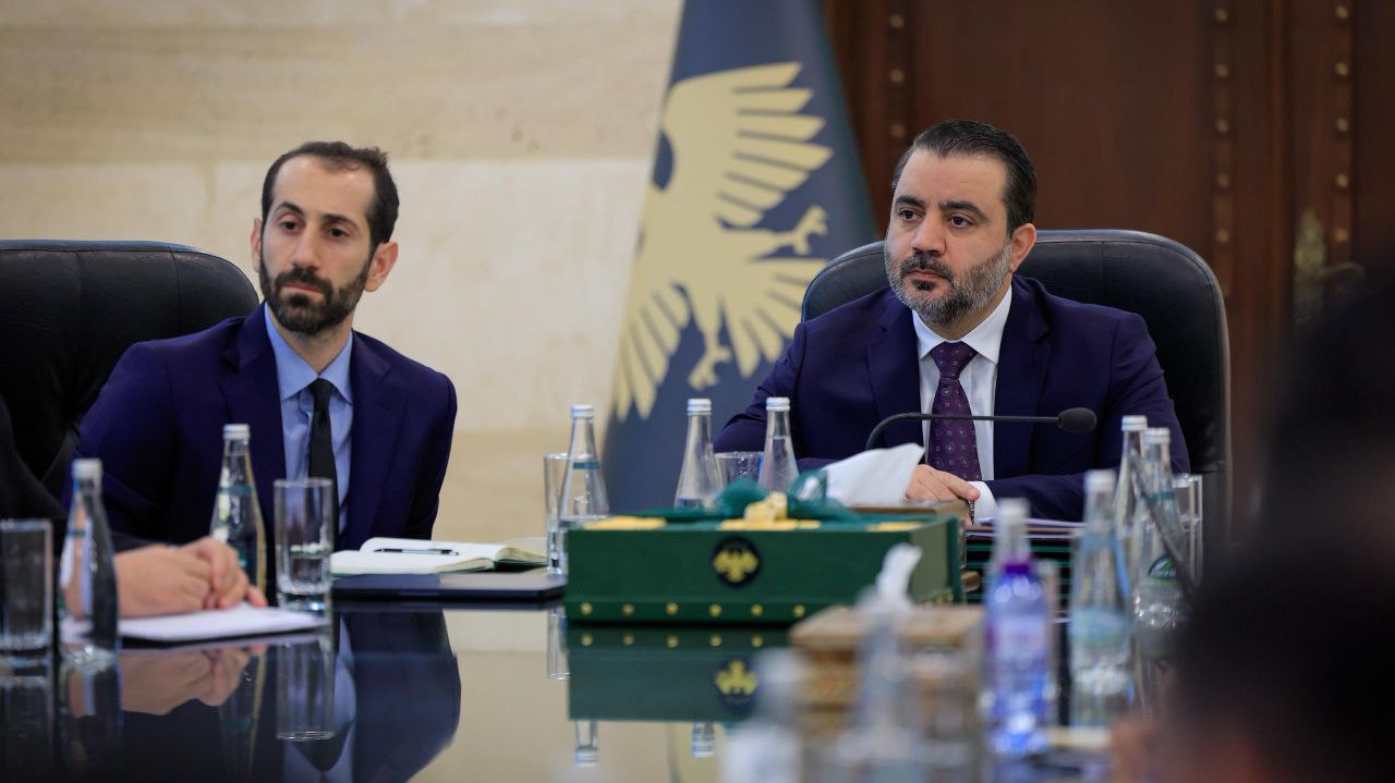 التقى وزير الخارجية والمغتربين السيد أسعد حسن الشيباني بإدارة التعاون الدولي في وزارة الخارجية ومديري التعاون الدولي في المحافظات والوزارات والجهات العامة