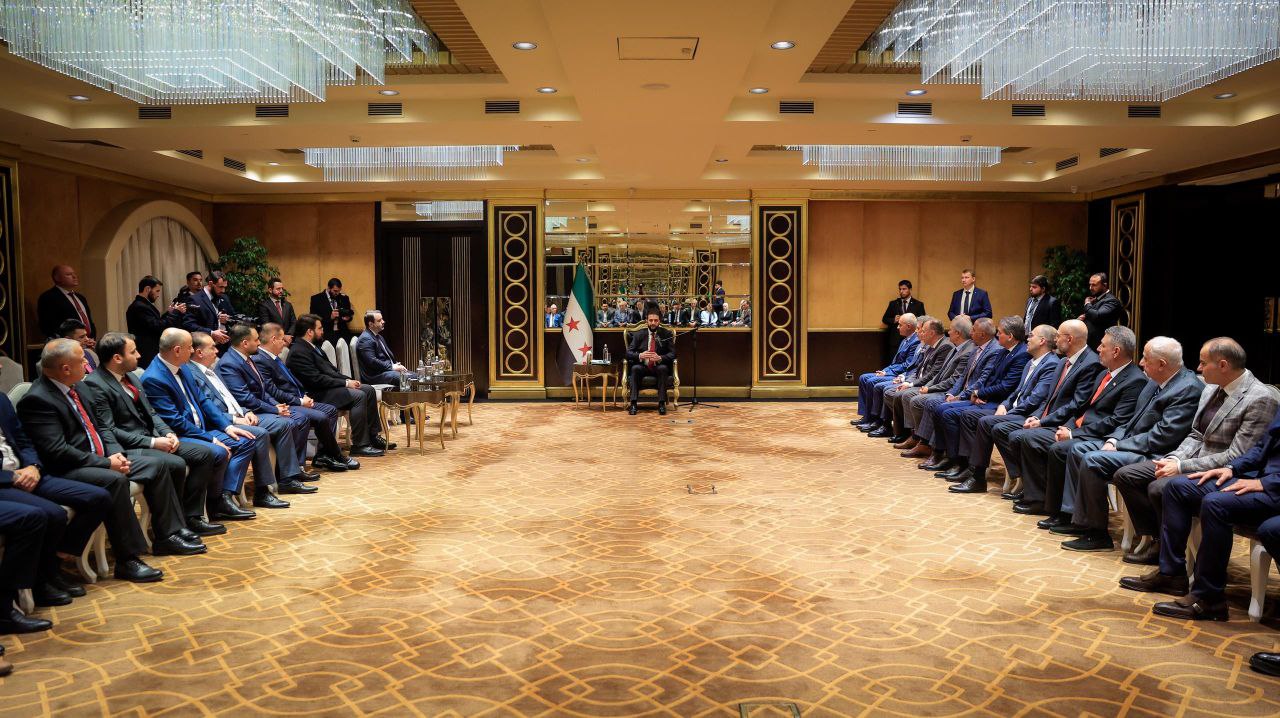 His Excellency The President of the Republic, Mr. Ahmed Al-Shara, and The Minister of Foreign Affairs and Expatriates, Mr. Asaad Hassan Al-Shaibani, Meet with a Delegation from the Syrian Community in Russia