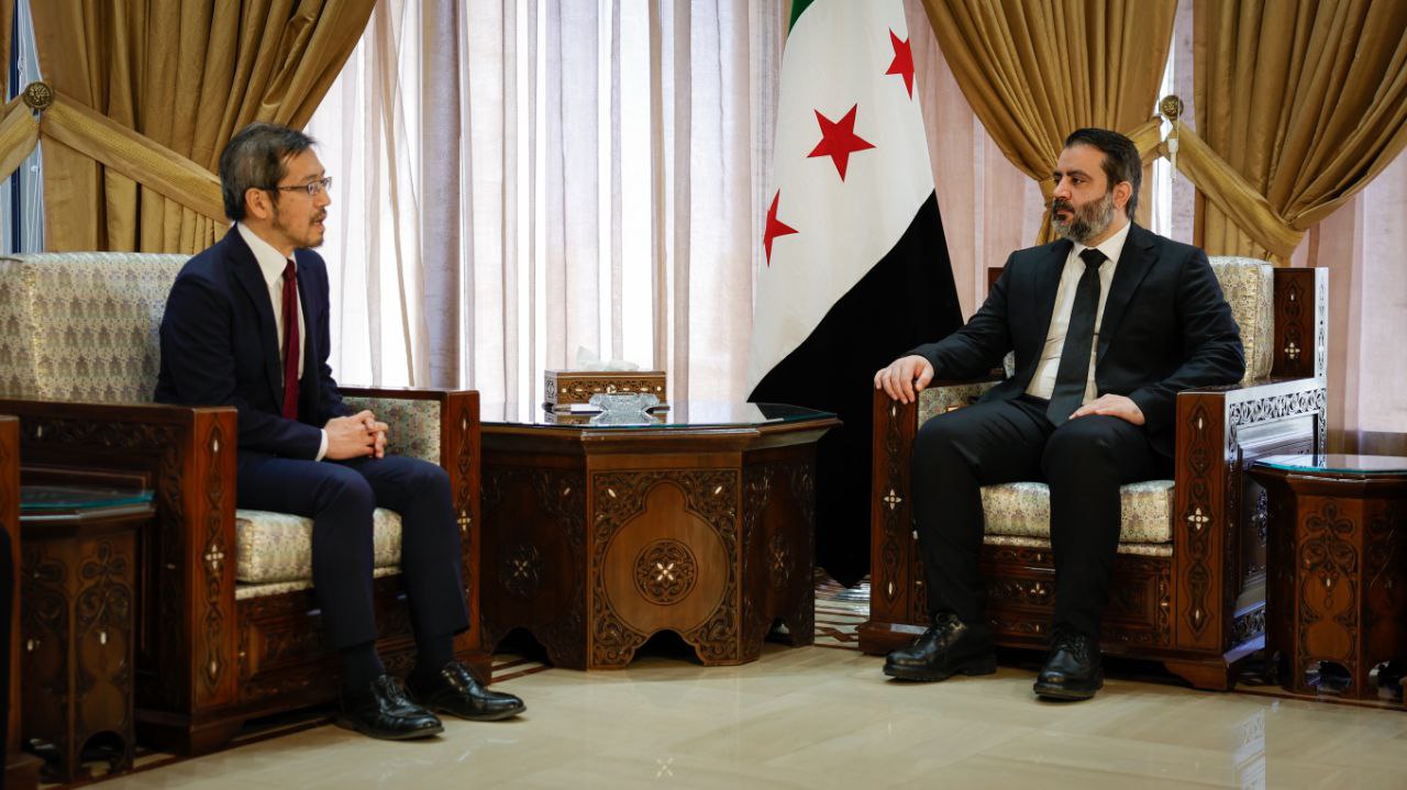  Minister of Foreign Affairs and Expatriates Asaad Hassan Al-Shaibani Meets with Akihiro Tsuji