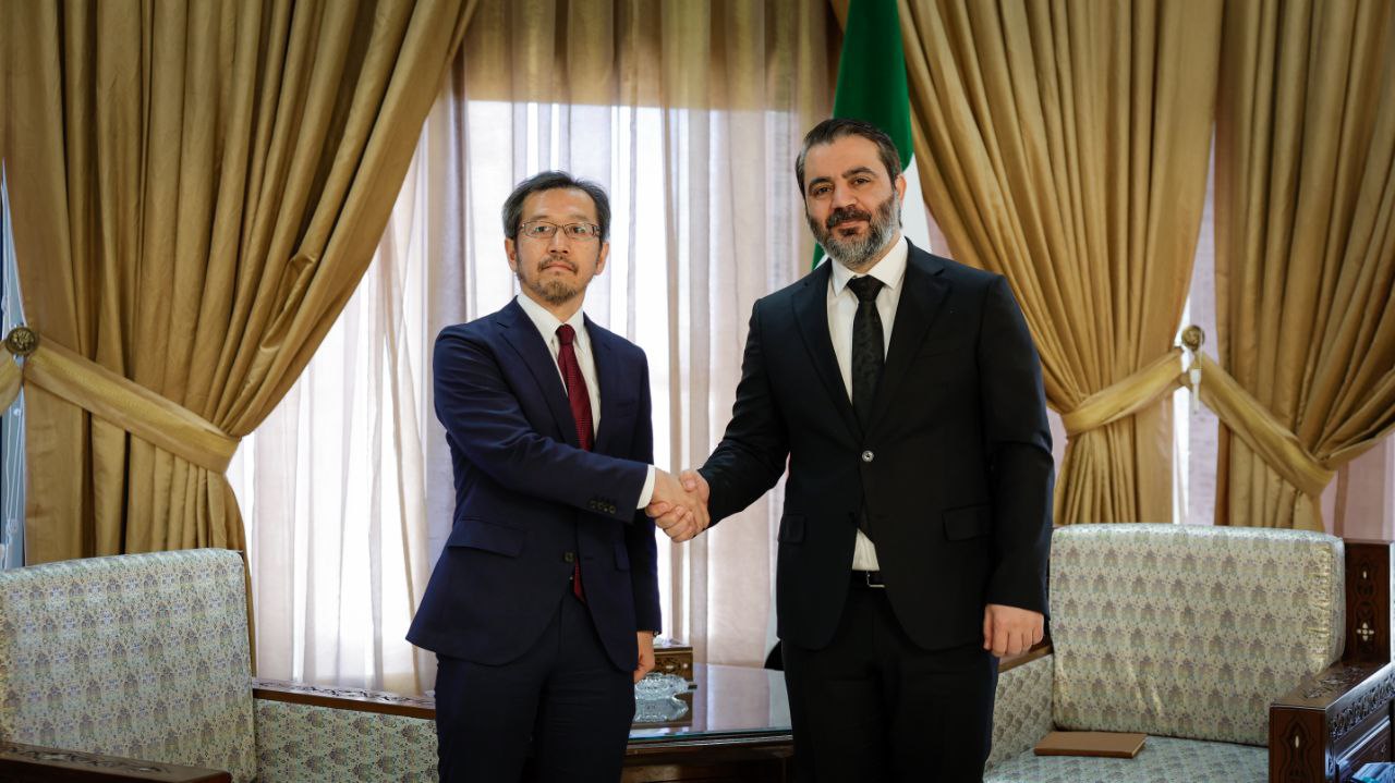  Minister of Foreign Affairs and Expatriates Asaad Hassan Al-Shaibani Meets with Akihiro Tsuji