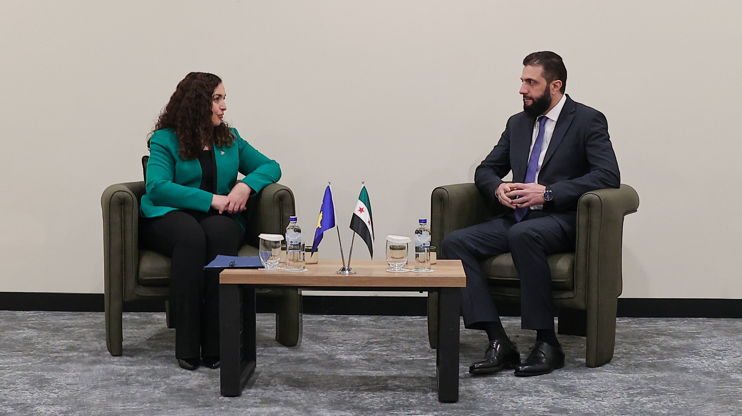 رئيس الجمهورية ووزير الخارجية يلتقيان رئيسة جمهورية كوسوفو