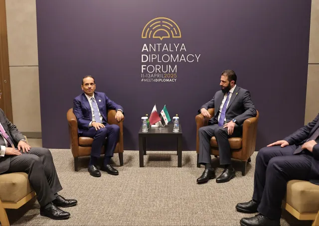 لقاء جمع رئيس الجمهورية ووزير الخارجية مع رئيس مجلس الوزراء وزير الخارجية القطري