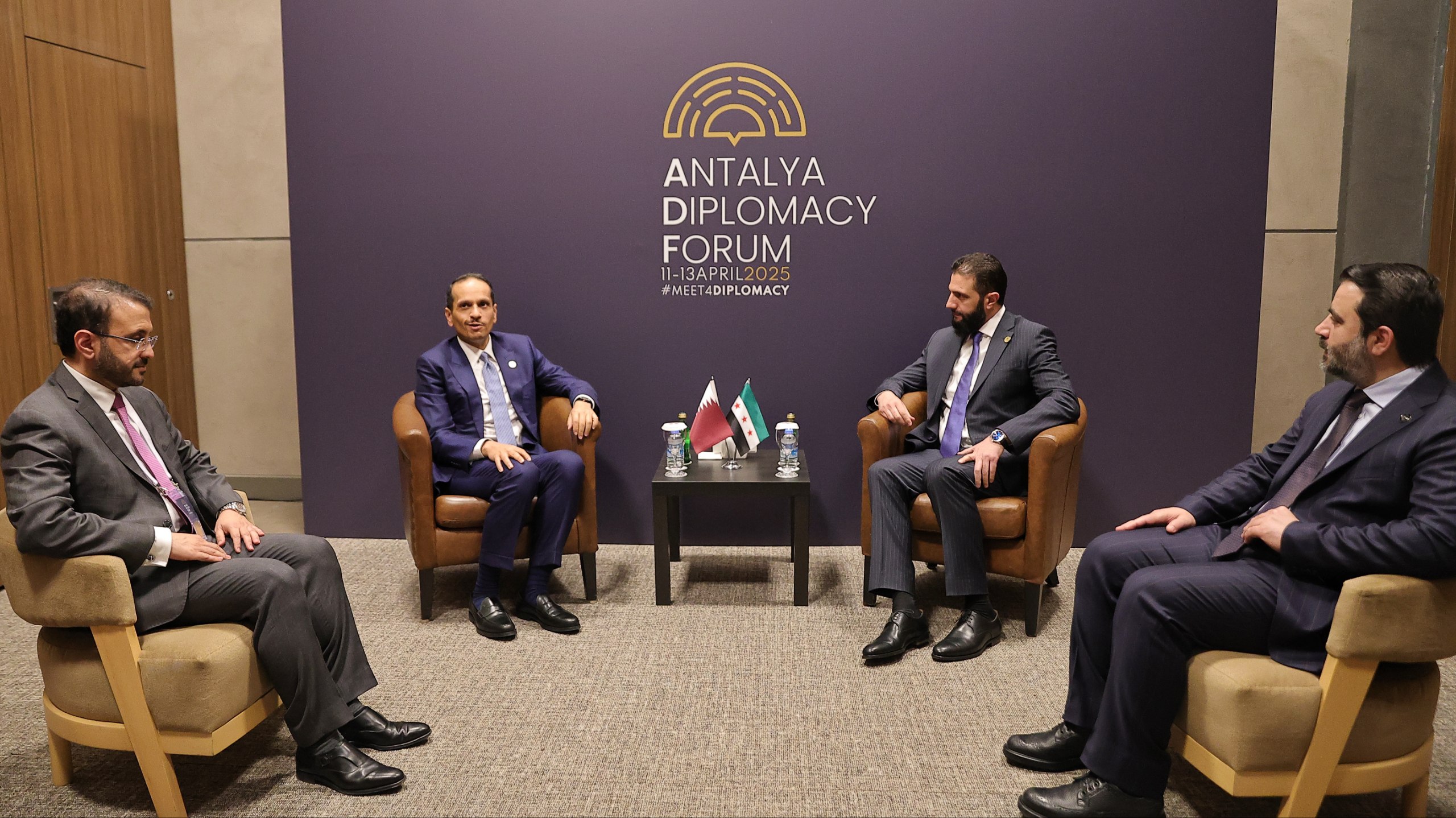 Meeting of The President Al-Shara and His Foreign Minister with The Prime Minister and Minister of Foreign Affairs of Qatar