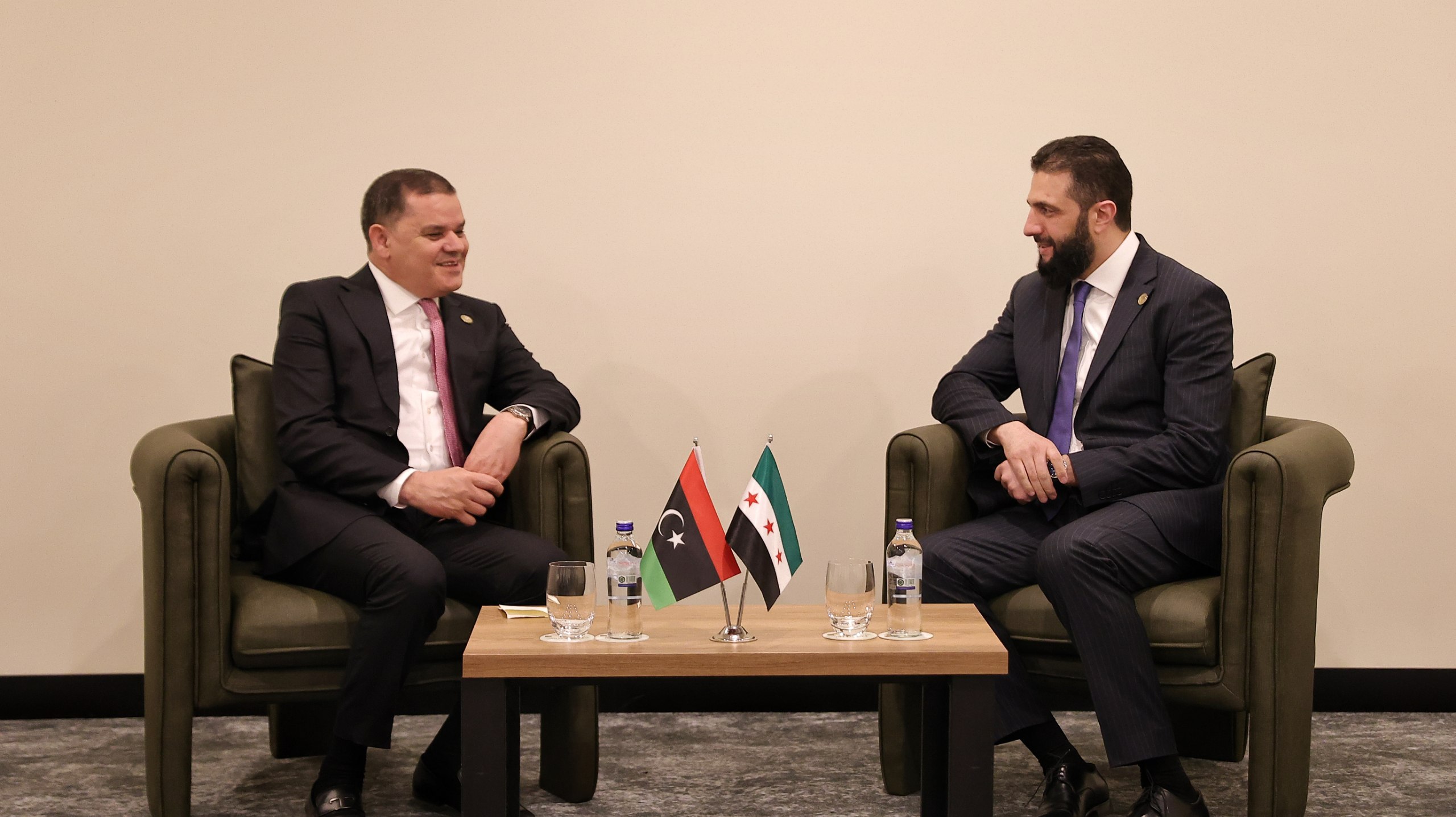 لقاء رئيس الجمهورية ووزير الخارجية مع رئيس الوزراء الليبي