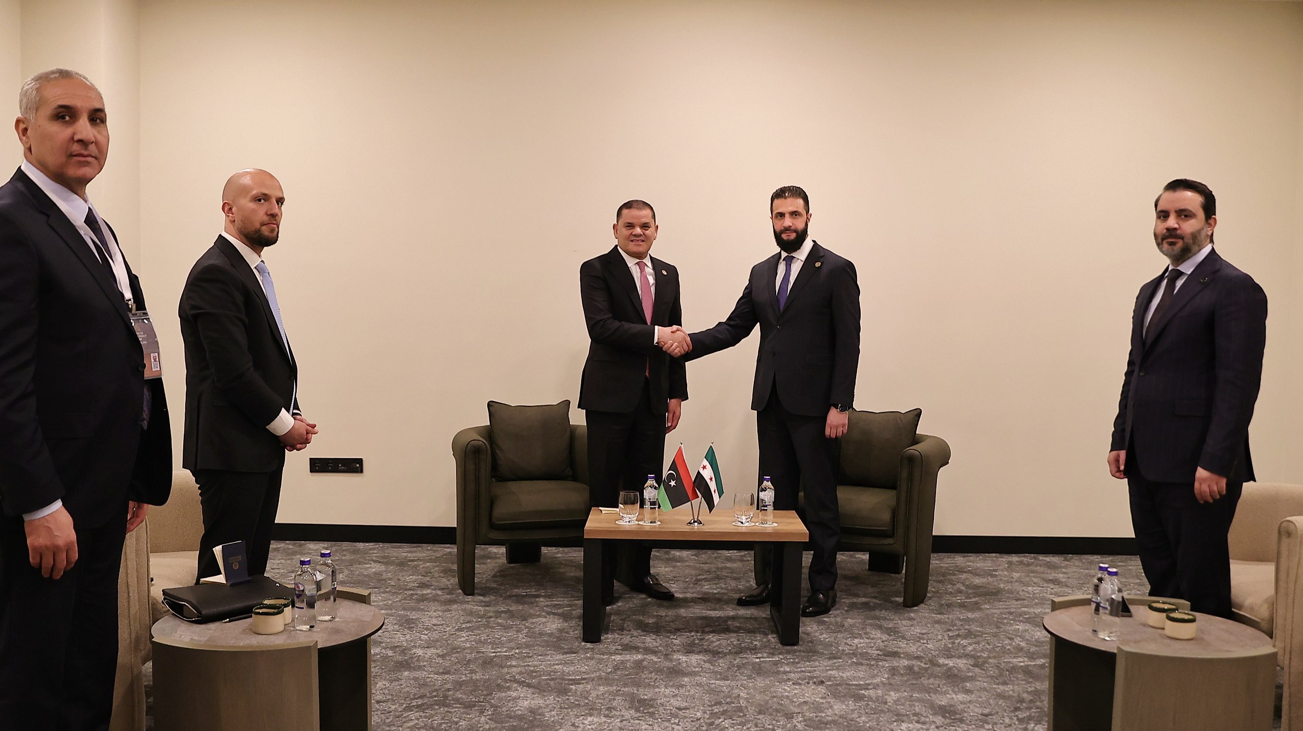 لقاء رئيس الجمهورية ووزير الخارجية مع رئيس الوزراء الليبي