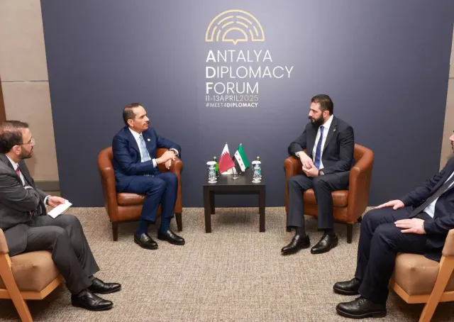 عقد فخامة رئيس الجمهورية ووزير الخارجية لقاء مع وزير الخارجية القطري