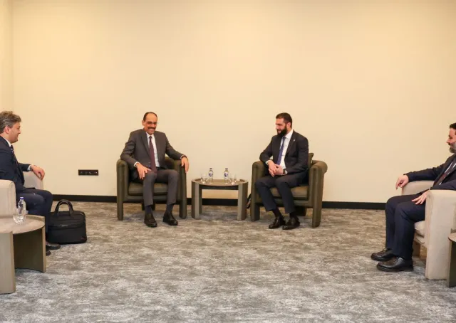 فخامة رئيس الجمهورية العربية السورية  ووزير الخارجية يلتقيان ‏رئيس الاستخبارات التركية