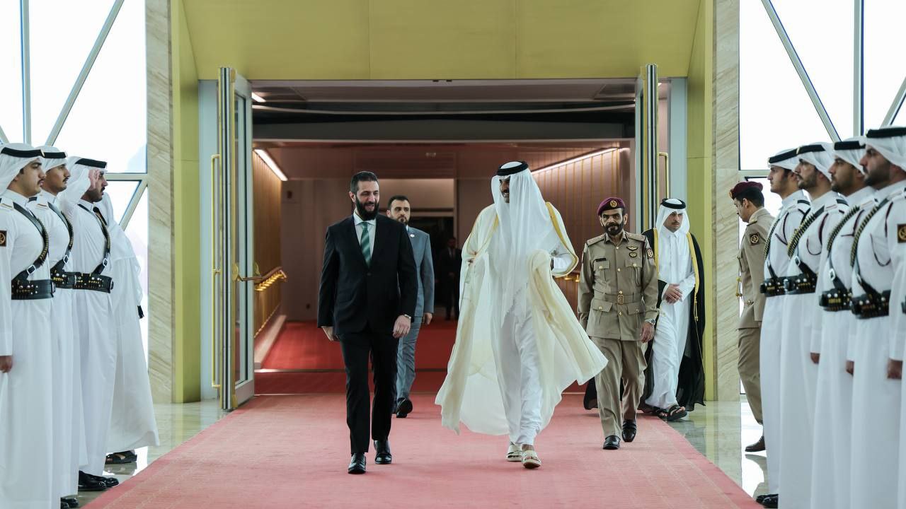 وصول فخامة رئيس الجمهورية السيد أحمد الشرع ووزير الخارجية السيد أسعد الشيباني دولة قطر