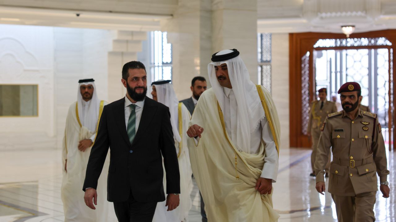 لقاء فخامة رئيس الجمهورية ووزير الخارجية مع أمير دولة قطر في الديوان الأميري