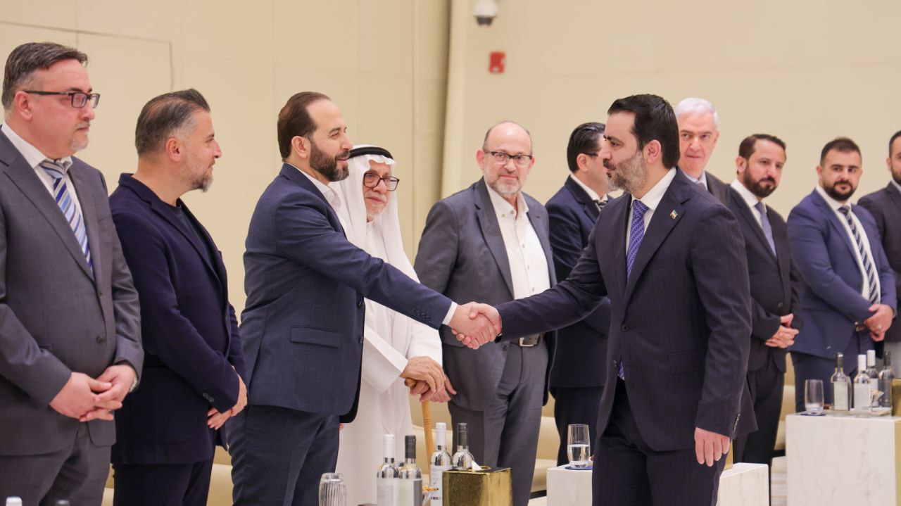 فخامة رئيس الجمهورية ووزير الخارجية يجتمعان بممثلين عن الجالية السورية في دولة قطر