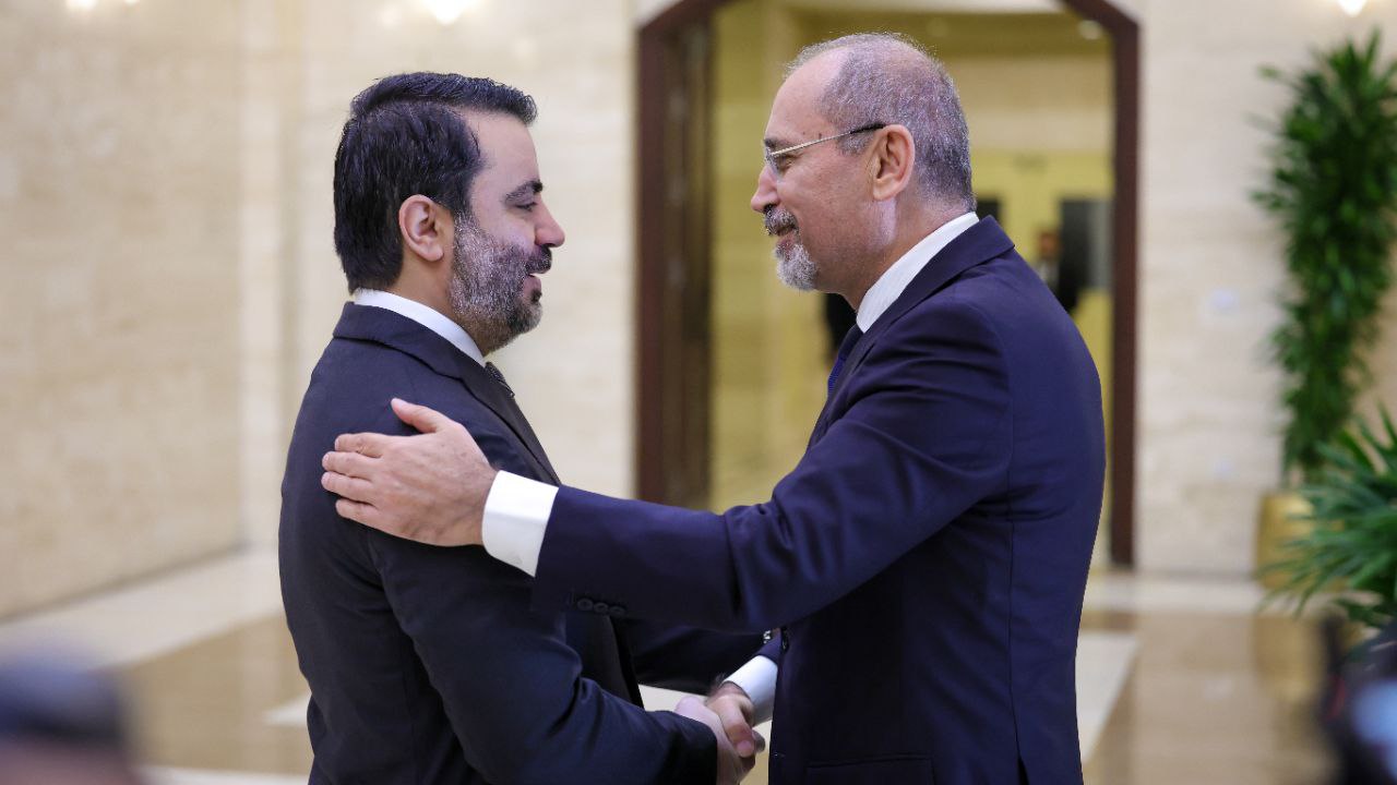 وزير الخارجية والمغتربين يستقبل نظيره الأردني