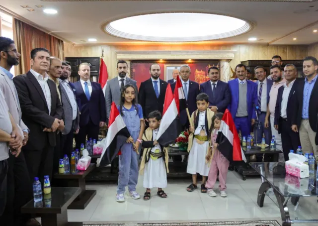 بحضور فريق الإدارة العربية في وزارة الخارجية والمغتربين، مراسم افتتاح سفارة الجمهورية اليمنية الشقيقة في دمشق