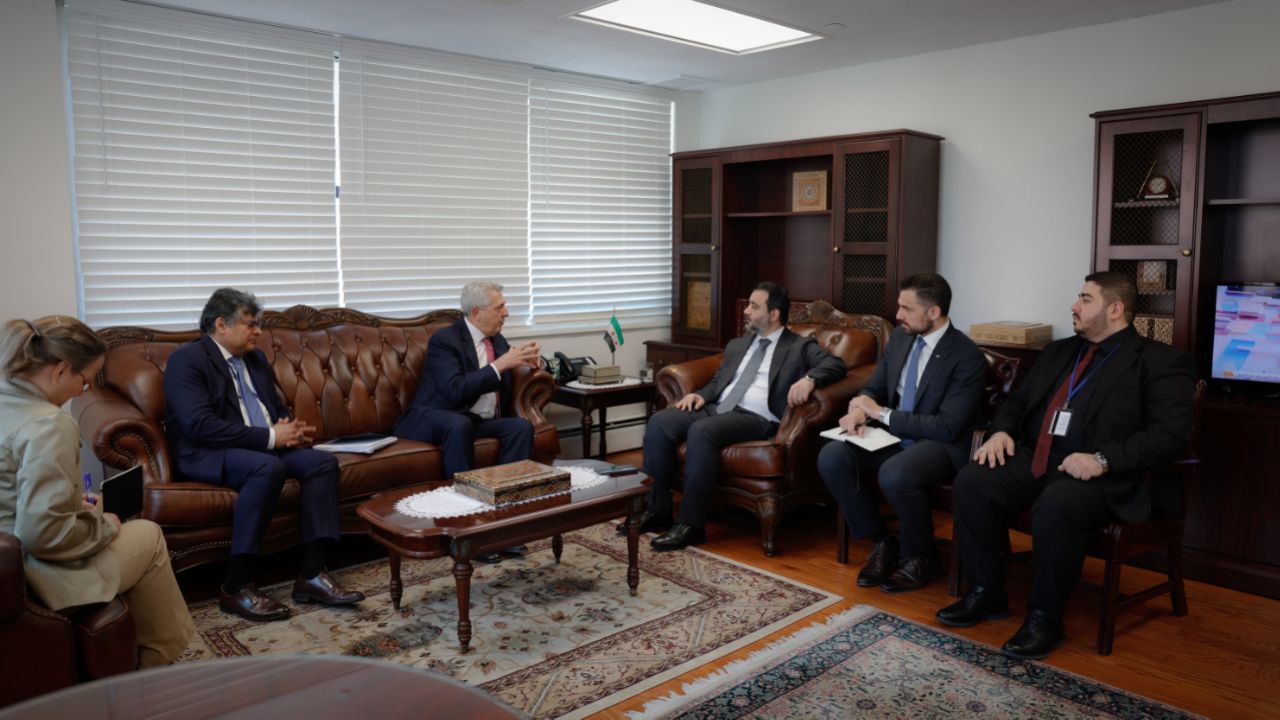 لقاء ثنائي جمع وزير الخارجية والمغتربين ومفوض الأمم المتحدة السامي لشؤون اللاجئين