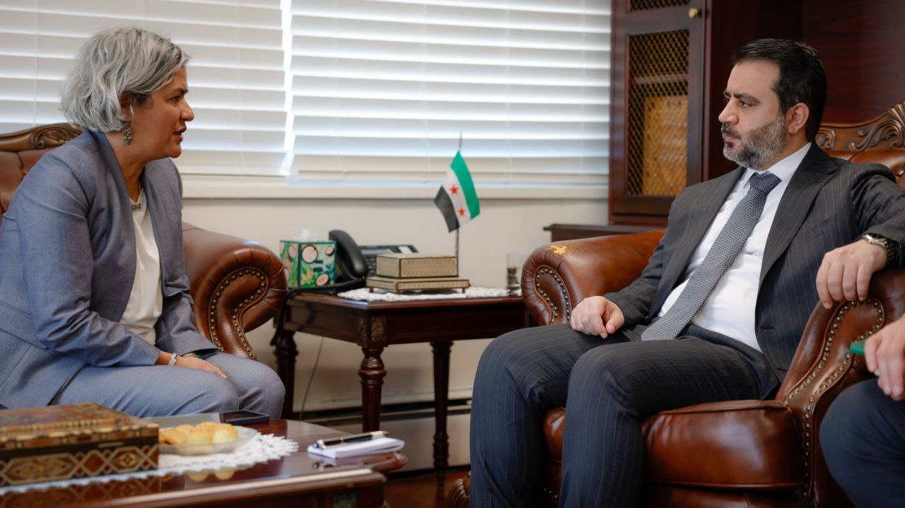 وزير الخارجية والمغتربين  يلتقي رئيسة المؤسسة المستقلة المعنية بالأشخاص المفقودين