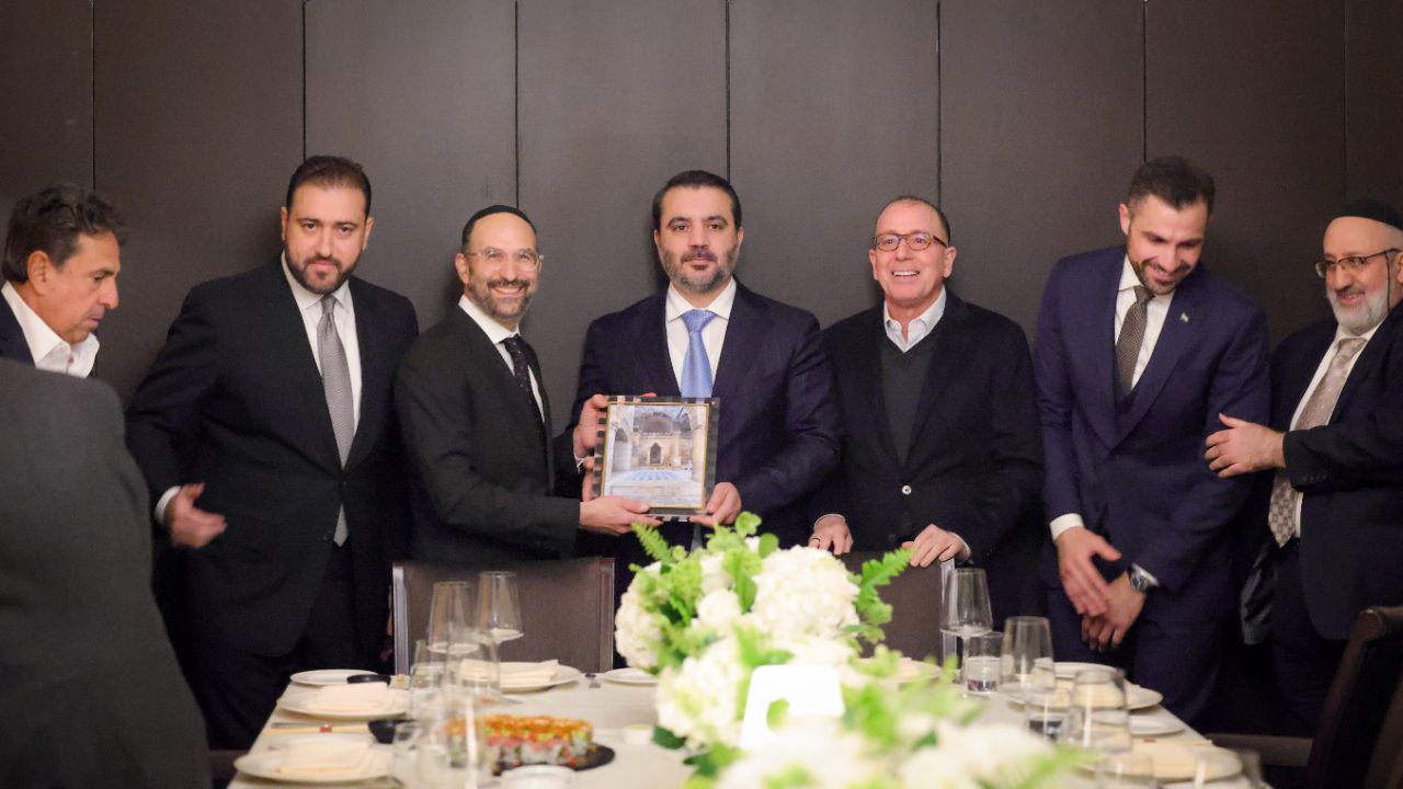التقى وزير الخارجية والمغتربين  بوفد من الجالية السورية اليهودية