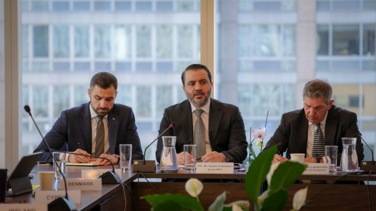 وزير الخارجية والمغتربين السيد أسعد حسن الشيباني يلتقي مع المندوبين الدائمين الأوروبيين لدى الأمم المتحدة في مقر بعثة الاتحاد الأوروبي في نيويورك