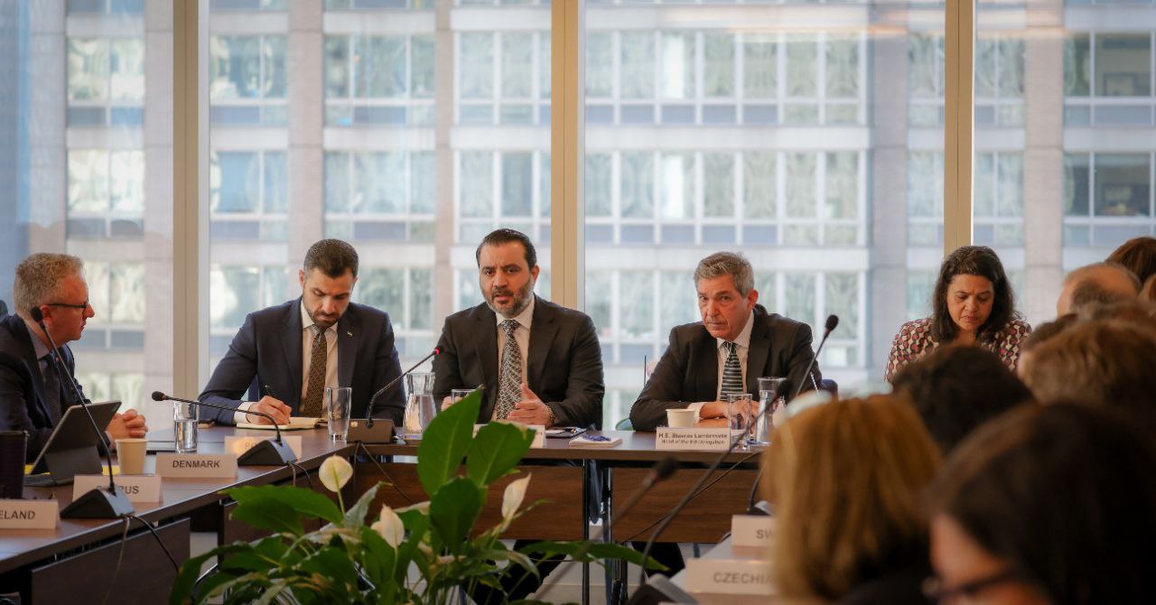 وزير الخارجية والمغتربين السيد أسعد حسن الشيباني يلتقي مع المندوبين الدائمين الأوروبيين لدى الأمم المتحدة في مقر بعثة الاتحاد الأوروبي في نيويورك