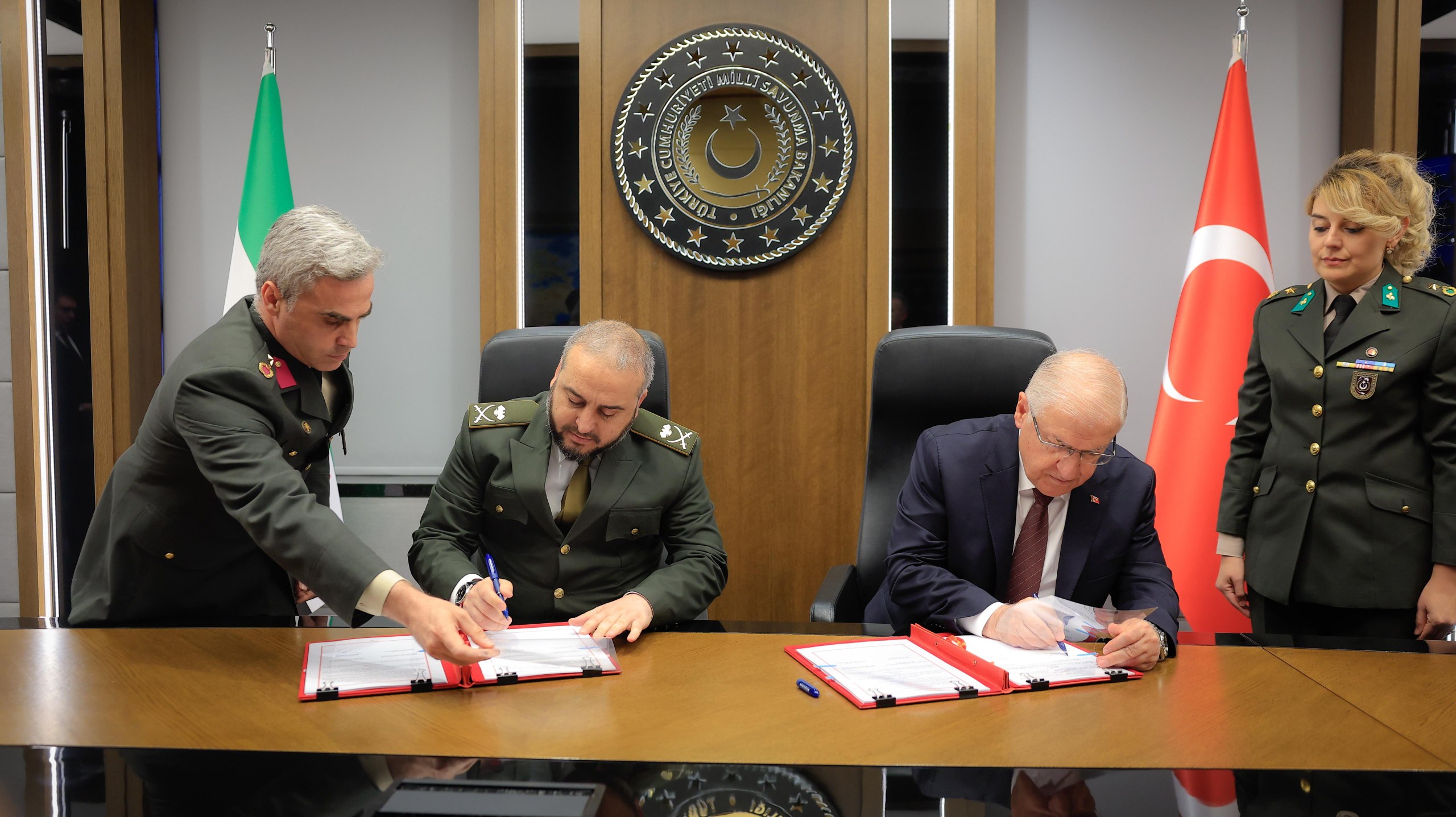 Syria and Türkiye Sign MoU on Military Training and Technical Support