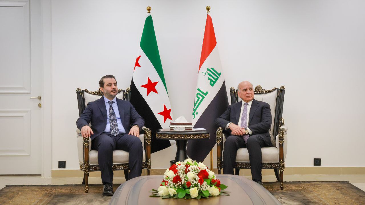 اجتماع وزير الخارجية مع نظيره العراقي