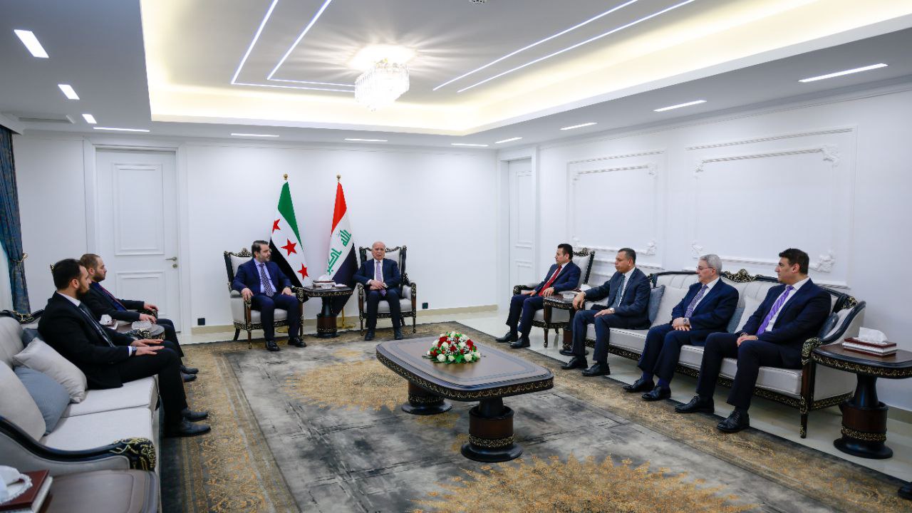 اجتماع وزير الخارجية مع نظيره العراقي