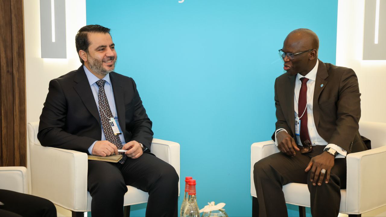 اجتماع جانبي لوزير الخارجية السيد أسعد الشيباني مع السيد أوسمان ديون 