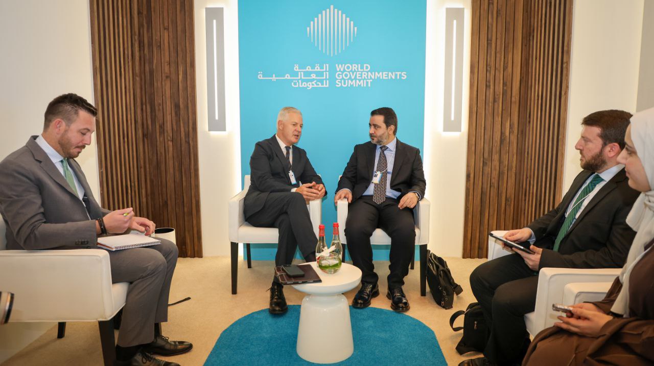 لقاء ثنائي جمع وزير الخارجية والأمين العام للغرفة التجارية الدولية 