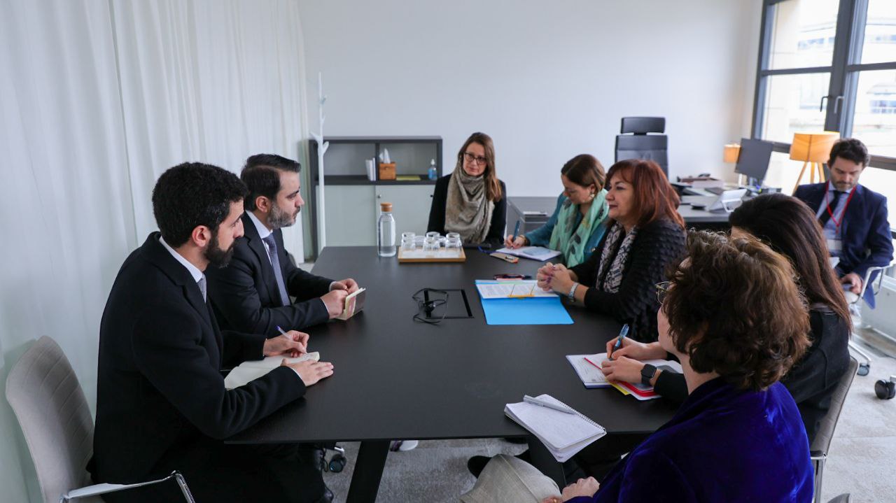 لقاء وزير الخارجية مع مفوضة الاتحاد الأوروبي لشؤون البحر الأبيض المتوسط