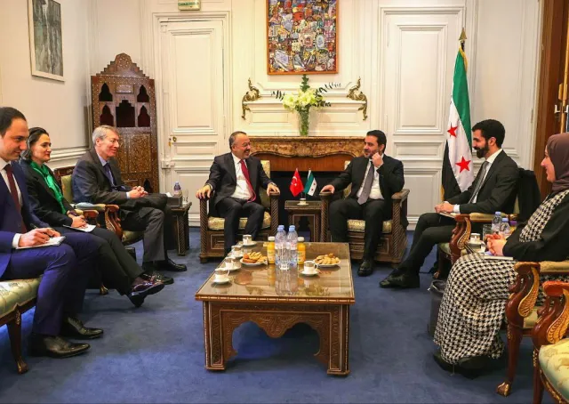 عدة لقاءات ثنائية لوزير الخارجية السيد أسعد الشيباني