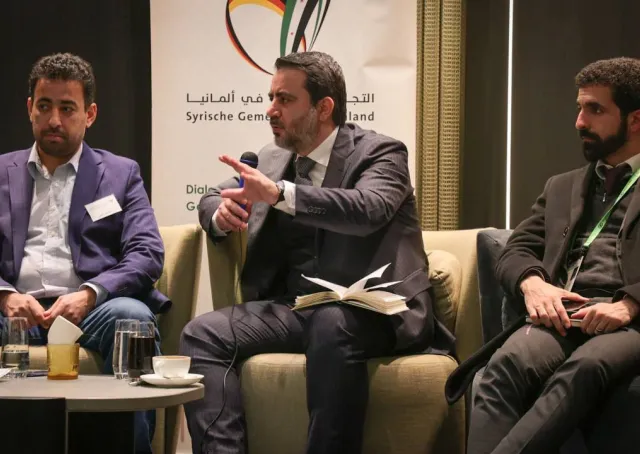 وزير الخارجية والمغتربين السيد أسعد الشيباني يلتقي مع وفد من الجالية السورية في ألمانيا