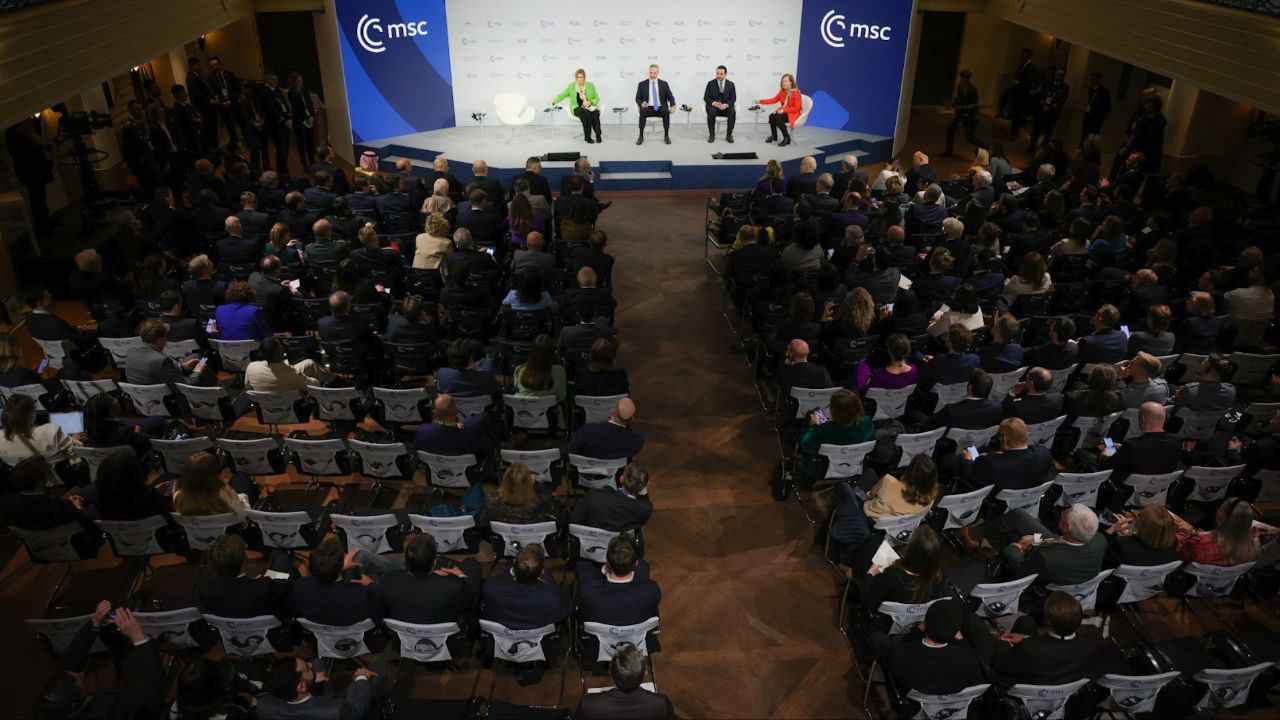 من مشاركة وزير الخارجية السيد أسعد الشيباني في حوار 