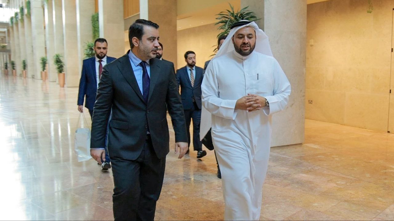 لقاء وزير الخارجية والمغتربين السيد أسعد الشيباني مع معالي الشيخ محمد بن عبد الرحمن بن جاسم آل ثاني 