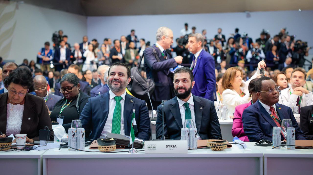 مشاركة فخامة الرئيس أحمد الشرع ووزير الخارجية والمغتربين السيد أسعد حسن الشيباني ووزير الإدارة المحلية والبيئة السيد محمد عنجراني في فعاليات قمة رؤساء الدول والحكومات ضمن الدورة الثلاثين لمؤتمر قمة المناخ (COP30)