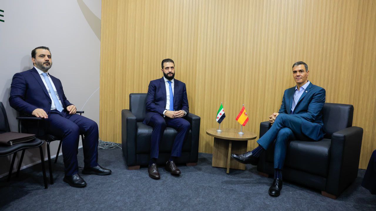 السيد الرئيس أحمد الشرع يلتقي رئيس مجلس الوزراء في مملكة إسبانيا السيد بيدرو سانشيز، بحضور وزير الخارجية والمغتربين السيد أسعد الشيباني