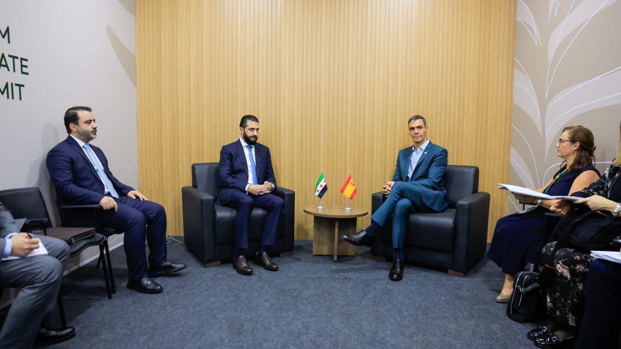 السيد الرئيس أحمد الشرع يلتقي رئيس مجلس الوزراء في مملكة إسبانيا السيد بيدرو سانشيز، بحضور وزير الخارجية والمغتربين السيد أسعد الشيباني