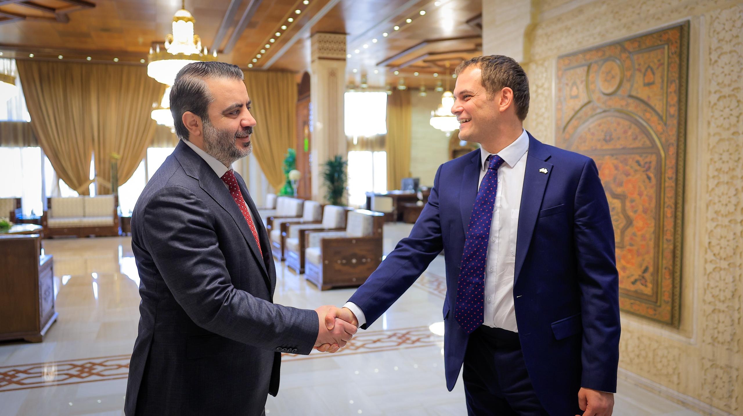 Foreign Minister Meets UK Official to Discuss Bilateral Relations