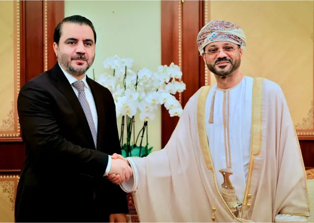وزير الخارجية والمغتربين السيد أسعد حسن الشيباني يلتقي في العاصمة العمانية مسقط نظيره العماني السيد بدر بن حمد البوسعيدي