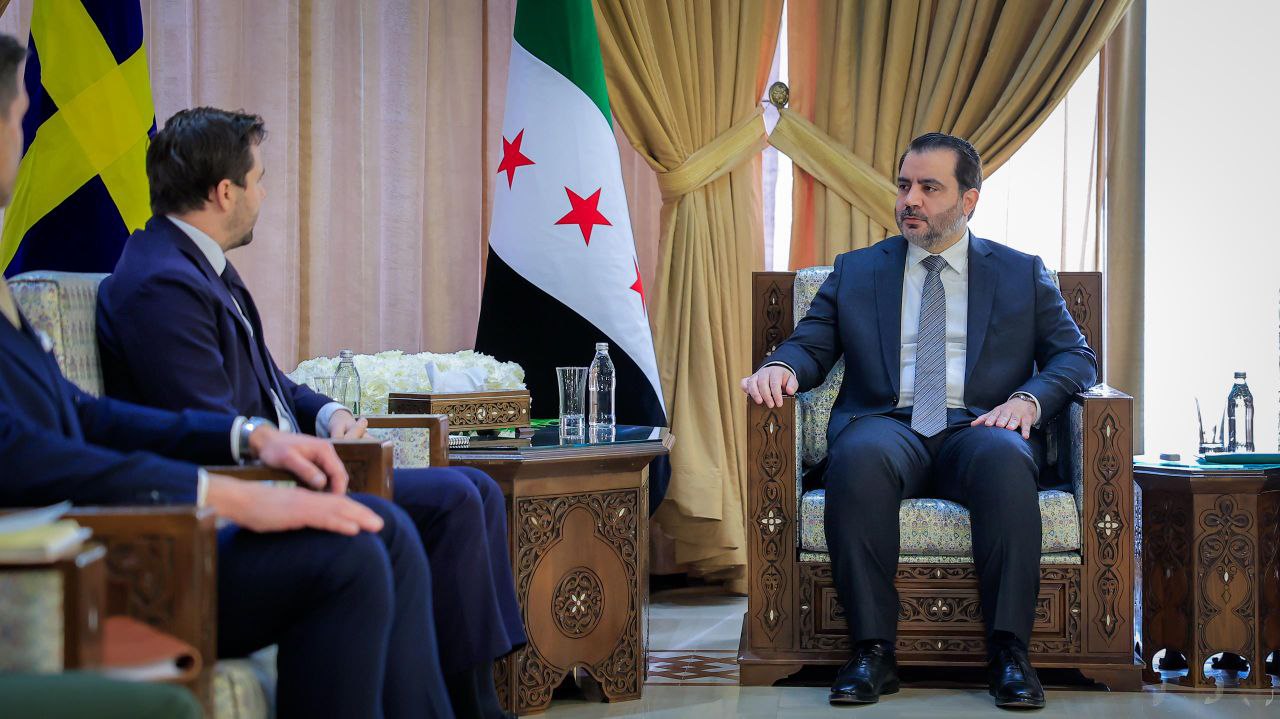 وزير الخارجية والمغتربين يستقبل وفدًا سويديًا رفيع المستوى في دمشق