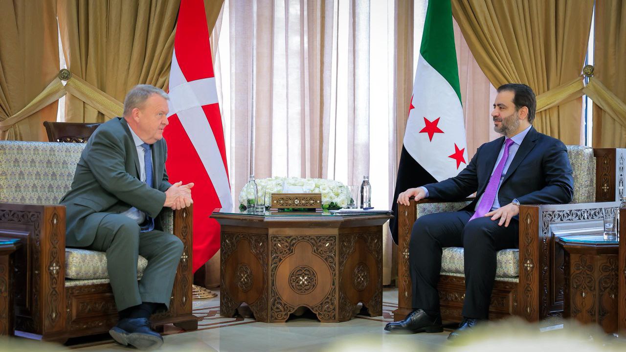 وزير الخارجية والمغتربين السيد أسعد حسن الشيباني يستقبل نظيره الدنماركي السيد لارس لوك راسموسن والوفد المرافق له في العاصمة دمشق