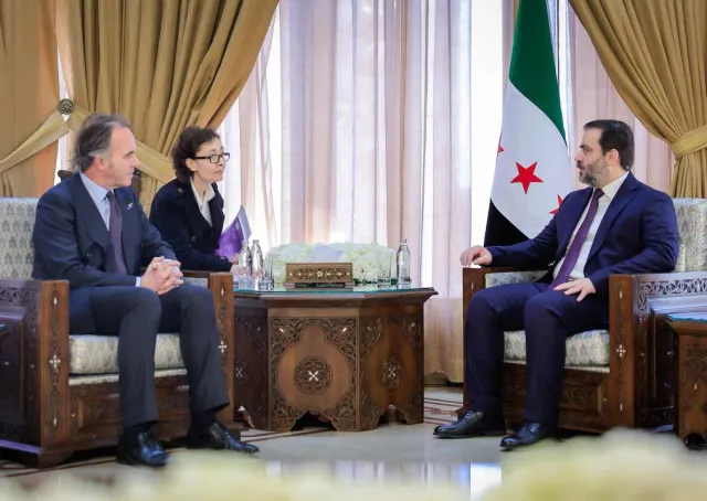 استقبل وزير الخارجية والمغتربين السيد أسعد حسن الشيباني في العاصمة دمشق رئيس وفد وحدة مكافحة الإرهاب التابعة للاتحاد الأوروبي السيد بارتجان وجتر