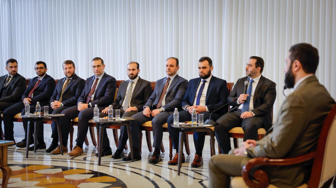 استقبل فخامة السيد الرئيس أحمد الشرع وزير الخارجية والمغتربين السيد أسعد حسن الشيباني وفريق وزارة الخارجية والمغتربين