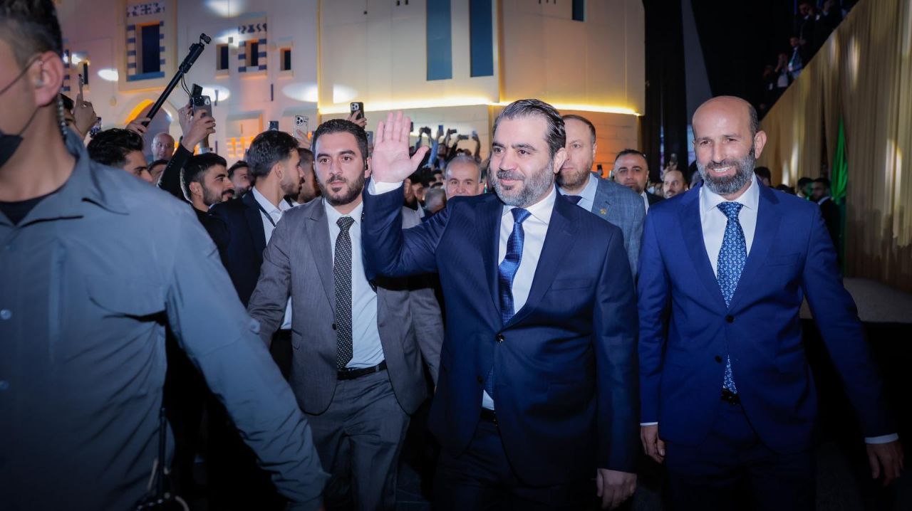 وزير الخارجية والمغتربين السيد أسعد حسن الشيباني يشارك في حملة "حلب ست الكل"  وسط حضور رسمي وشعبي واسع.