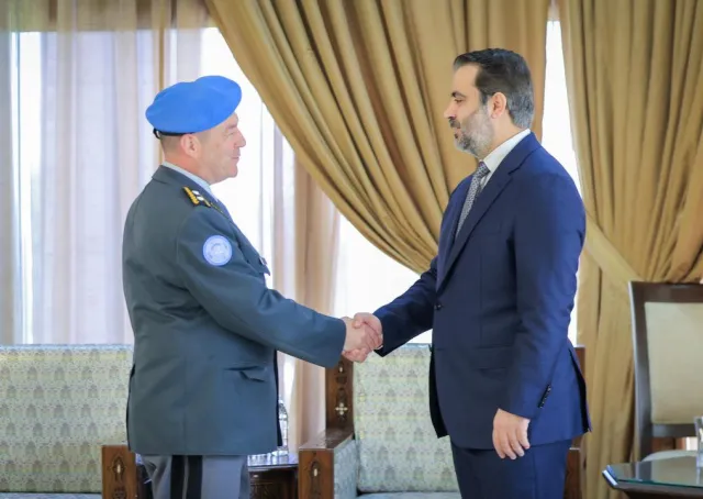 استقبل وزير الخارجية والمغتربين السيد أسعد حسن الشيباني اليوم الاثنين في العاصمة دمشق اللواء باتريك غوشات رئيس بعثة قوات مراقبة الهدنة في الشرق الأوسط