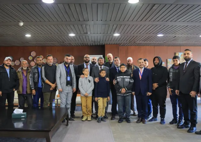 وصول الدفعة الثانية من السوريين القادمين من جمهورية السودان الشقيقة إلى مطار دمشق الدولي