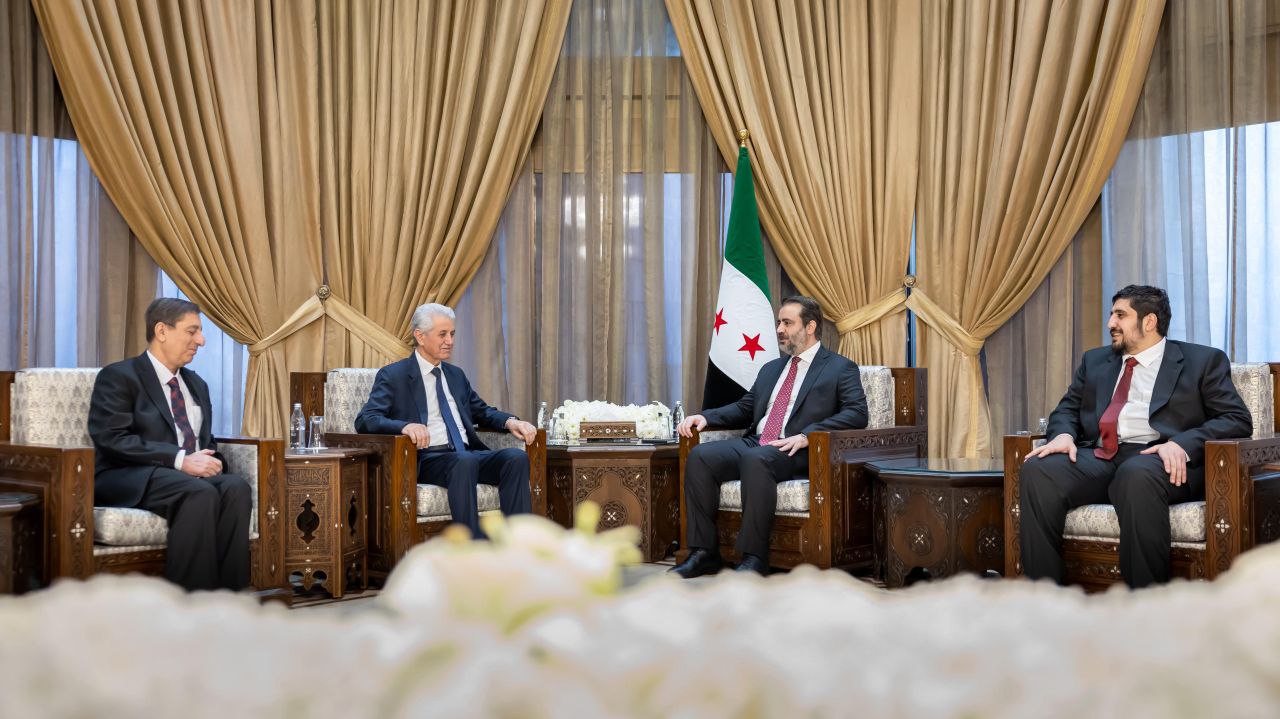 استقبل وزير الخارجية والمغتربين السيد أسعد حسن الشيباني في العاصمة دمشق وفدًا من المجلس الوطني الكردي برئاسة السيد محمد إسماعيل