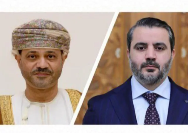 اتصال هاتفي بين وزير الخارجية ونظيره العماني