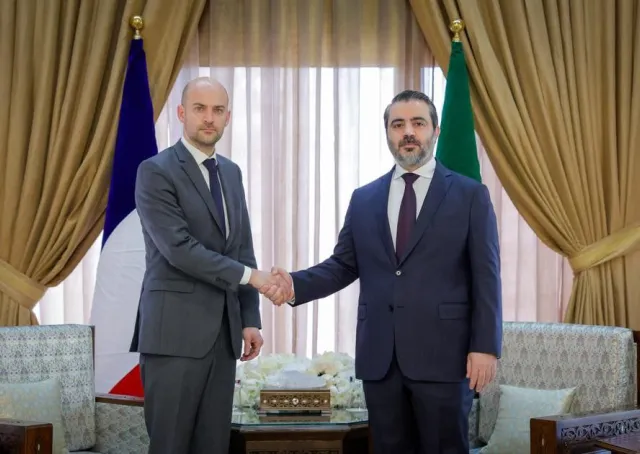 استقبل وزير الخارجية والمغتربين السيد أسعد حسن الشيباني نظيره الفرنسي السيد جان نويل بارو في العاصمة دمشق