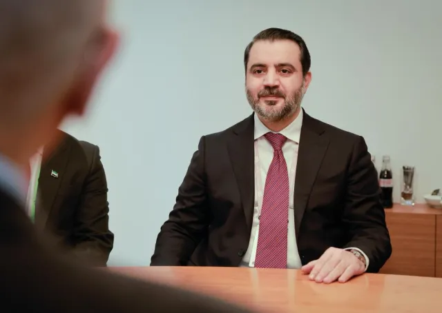 التقى وزير الخارجية والمغتربين السيد أسعد حسن الشيباني بالمفوض السامي للأمم المتحدة لشؤون اللاجئين السيد برهم صالح